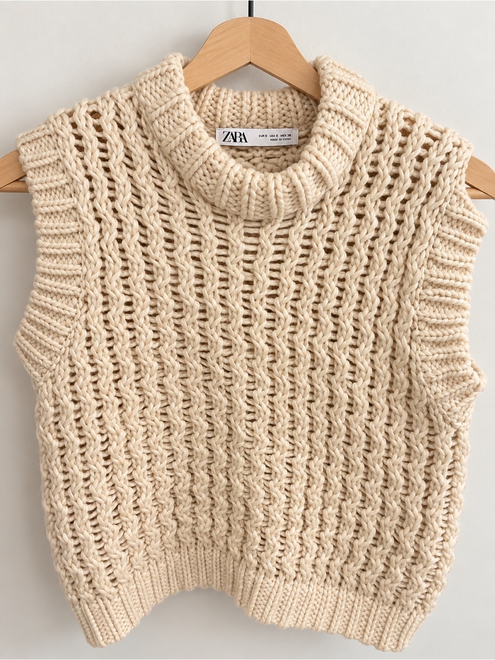 ZARA Cream Chunky Knit Sleeveless Turtleneck Sweater Vest